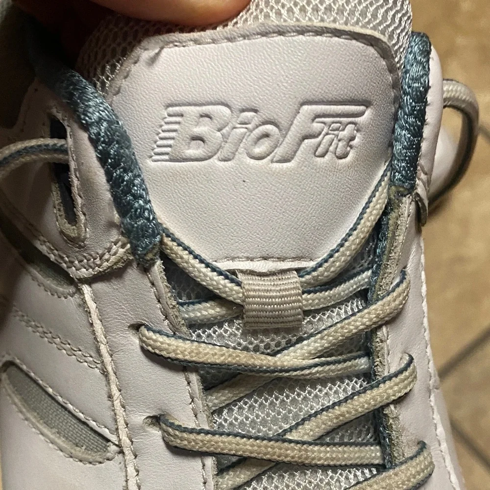 Biofit Women’s Leather 9.5W Orthofeet Sneakers Activewear Lifestyle